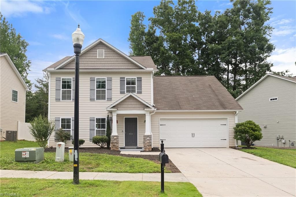 223 N Wentworth Drive, Mocksville NC 27028