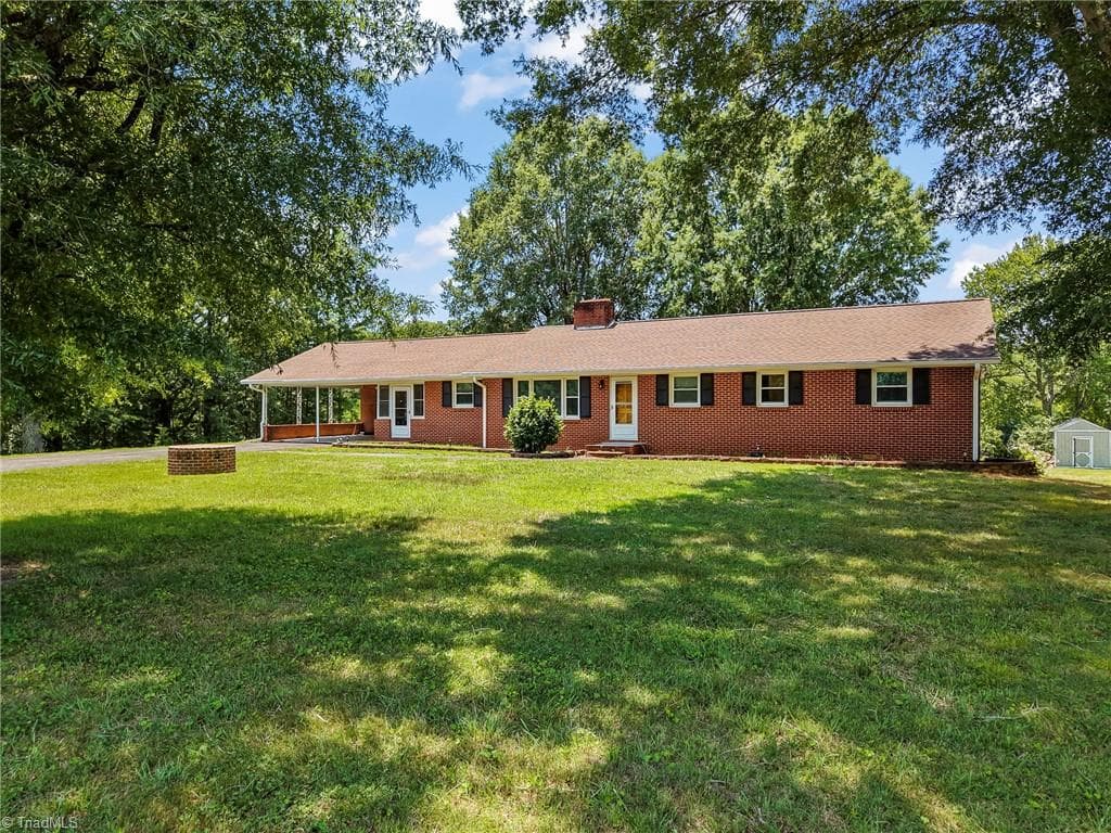 Stick/Site Built at 342 Culler Road, Pinnacle NC 27043, photo 2 of 37