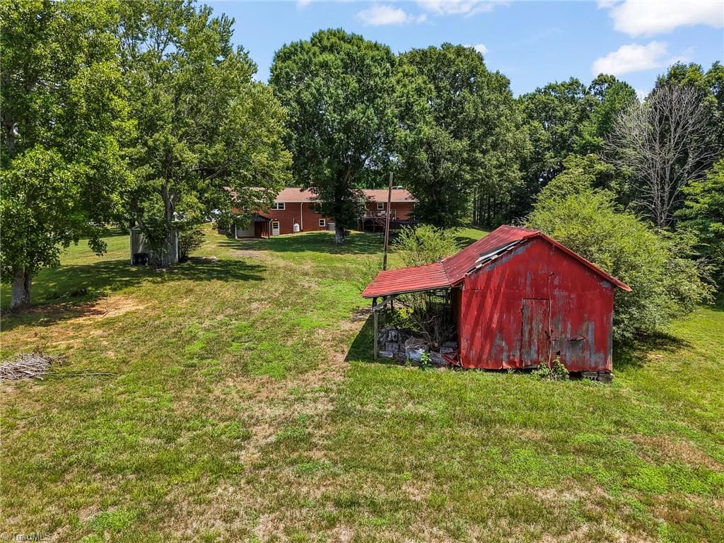 Stick/Site Built at 342 Culler Road, Pinnacle NC 27043, photo 5 of 37