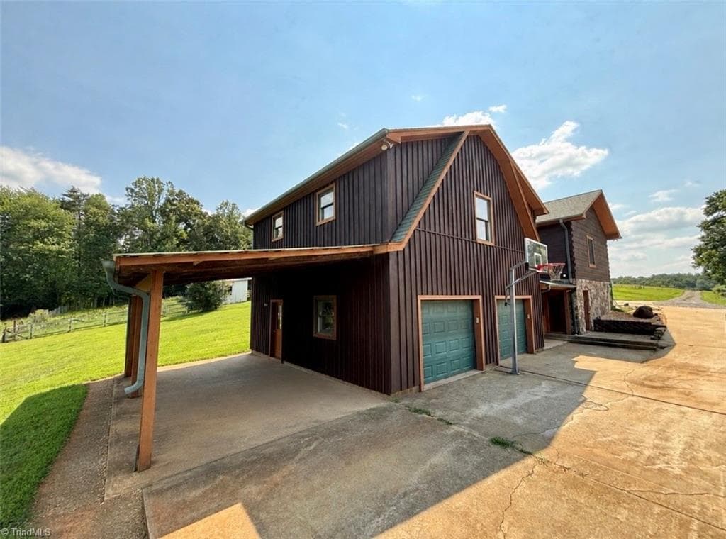 Stick/Site Built at 300 Tom Hunter Road, Pilot Mountain NC 27041, photo 6 of 50