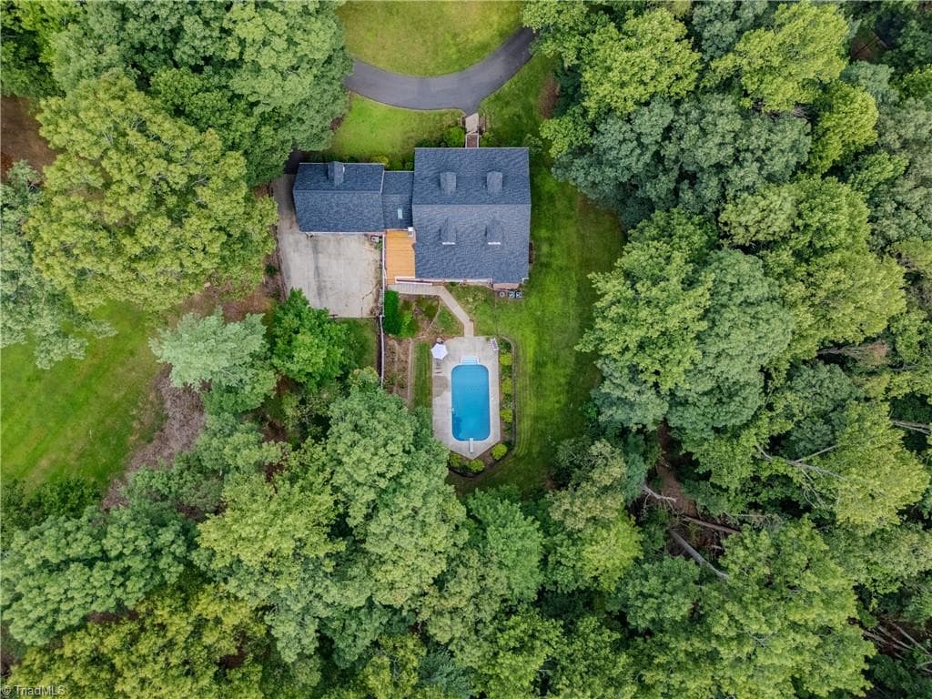 Stick/Site Built at 158 Oakmont Place, Mount Airy NC 27030, photo 3 of 50