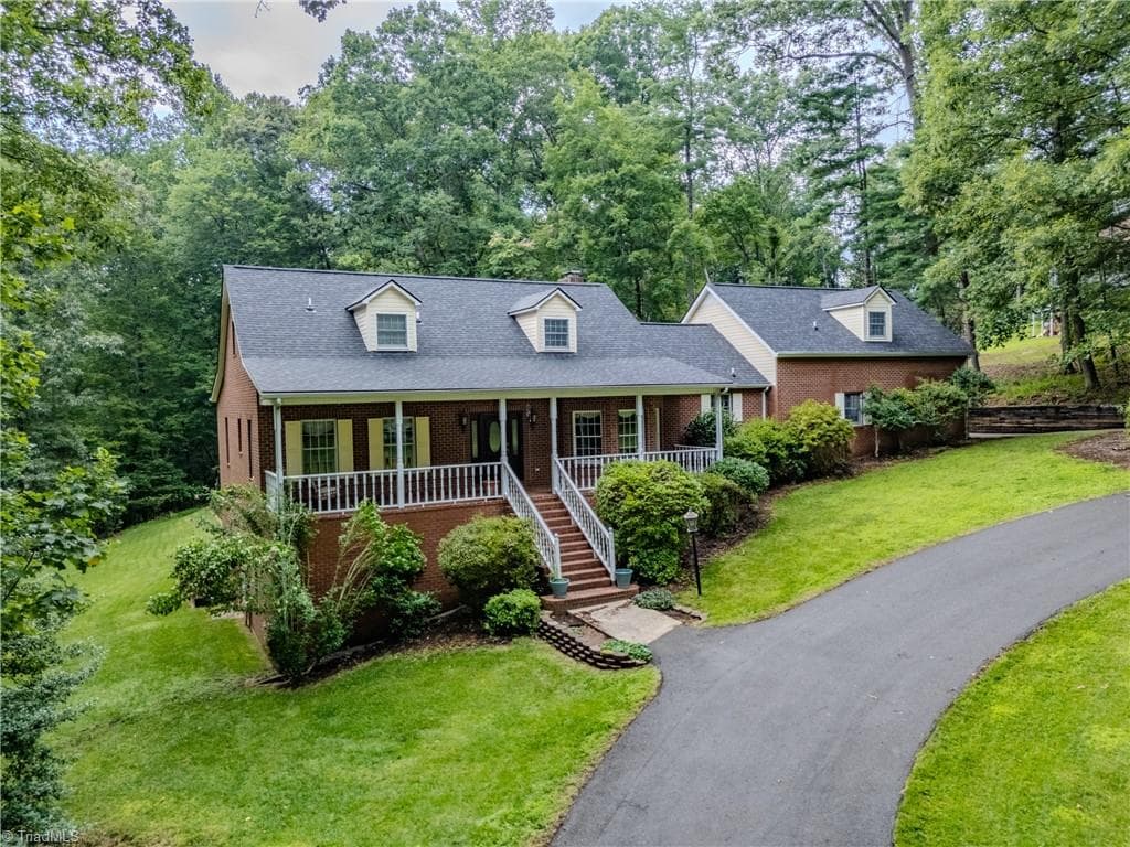 158 Oakmont Place, Mount Airy NC 27030