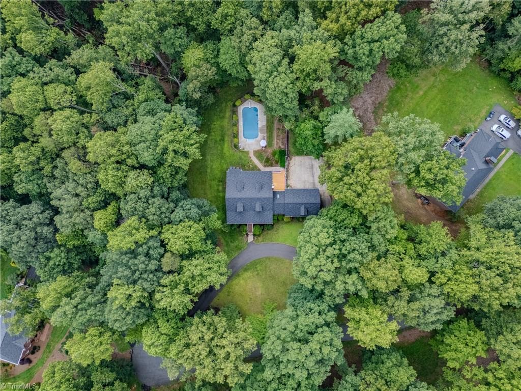 Stick/Site Built at 158 Oakmont Place, Mount Airy NC 27030, photo 8 of 50
