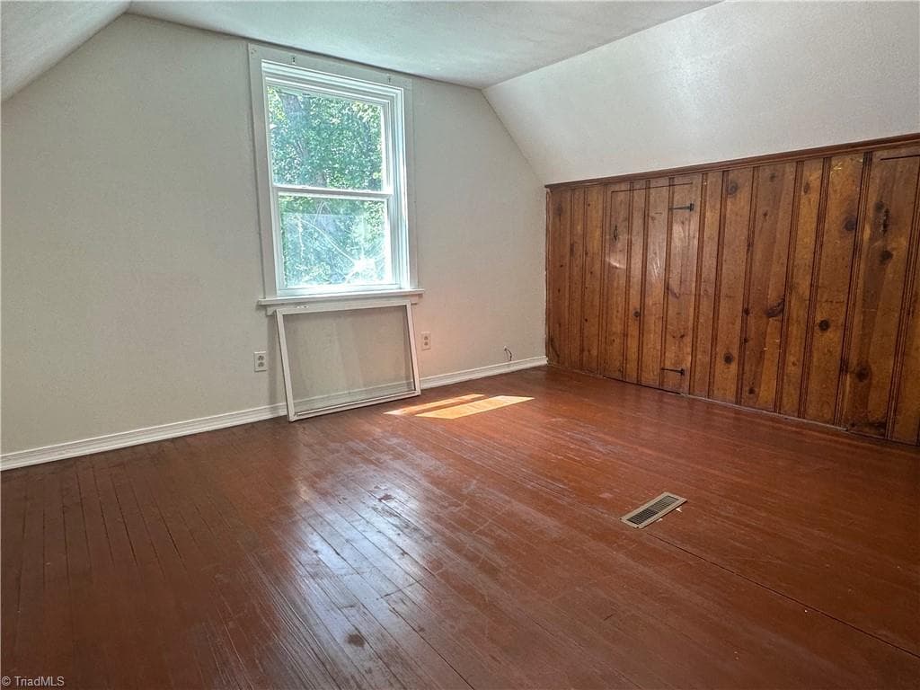 Stick/Site Built at 1005 William Drive, Winston-Salem NC 27107, Winston-Salem, photo 28 of 35