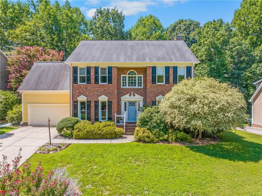 3210 Peninsula Drive, Jamestown NC 27282