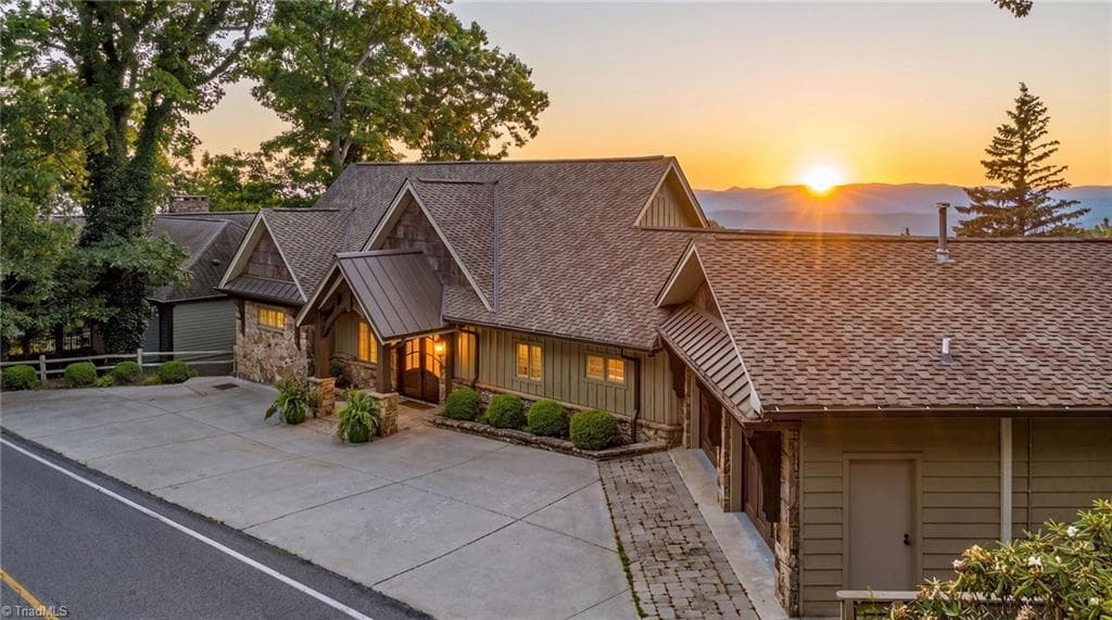 Stick/Site Built at 777 Green Hill Road, Blowing Rock NC 28605, Blowing Rock, photo 2 of 36