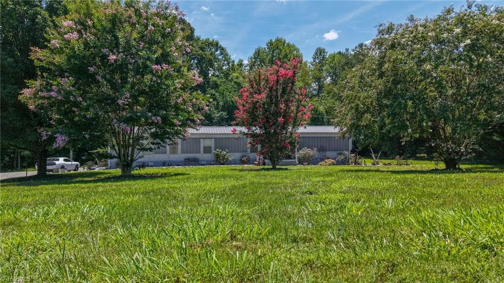 Manufactured Home at 185 Bells Lane, Ronda NC 28670, photo 2 of 50
