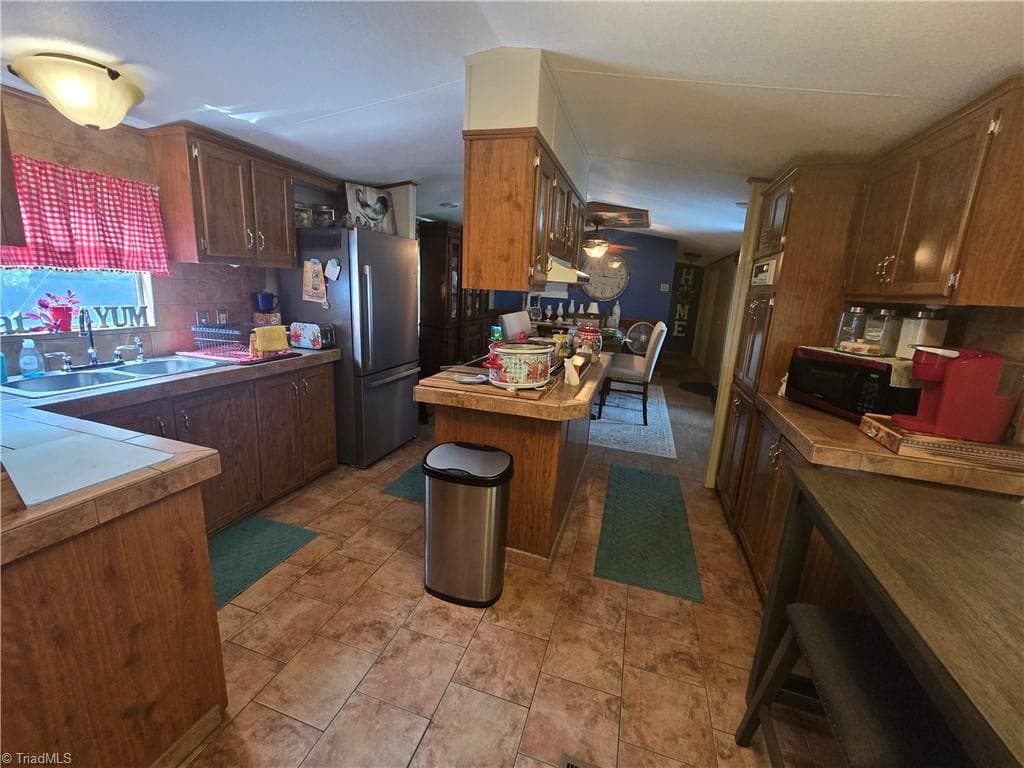 Manufactured Home at 185 Bells Lane, Ronda NC 28670, photo 16 of 50