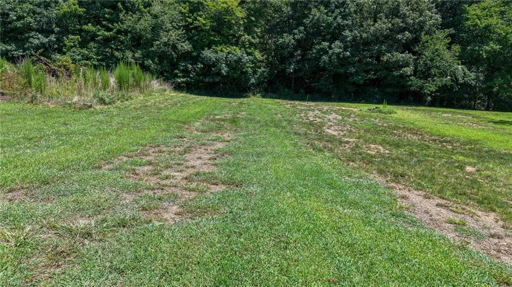 Manufactured Home at 185 Bells Lane, Ronda NC 28670, photo 7 of 50