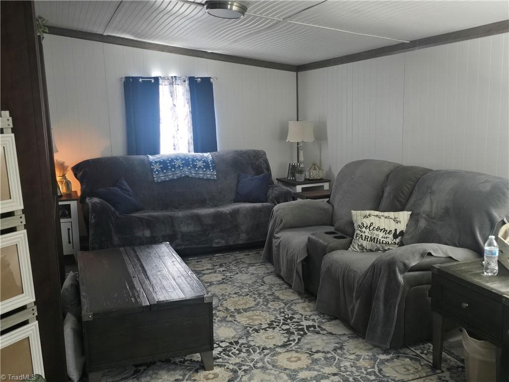 Manufactured Home at 185 Bells Lane, Ronda NC 28670, photo 10 of 50