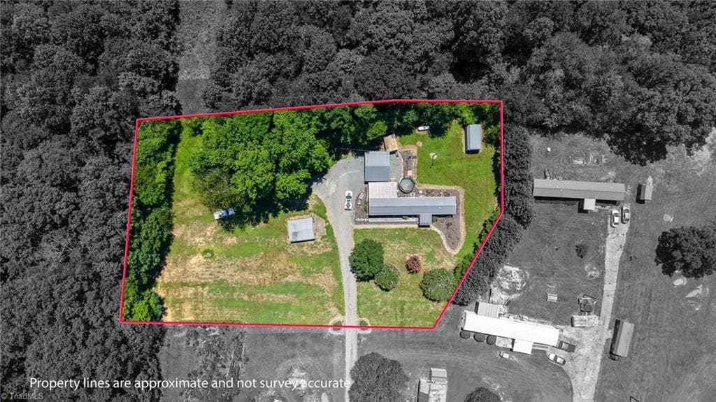 Manufactured Home at 185 Bells Lane, Ronda NC 28670, photo 41 of 50