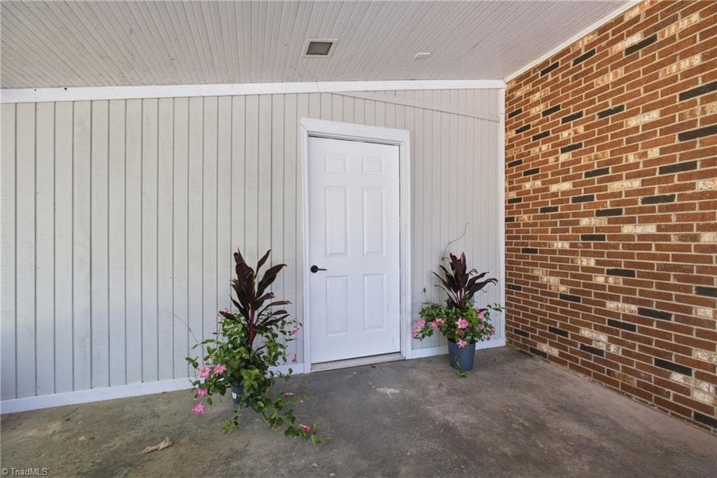 Stick/Site Built at 6132 Arden Drive, Clemmons NC 27012, Clemmons, photo 3 of 22