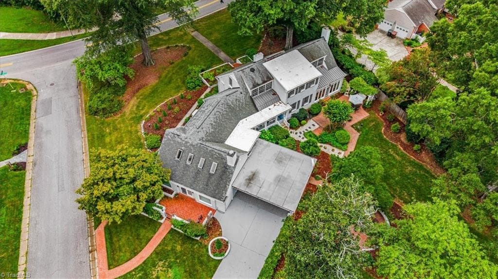 Stick/Site Built at 3400 Starmount Drive, Greensboro NC 27403, photo 4 of 46