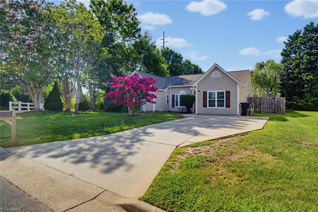 Stick/Site Built at 3701 Woodpark Drive, Jamestown NC 27282, photo 27 of 29