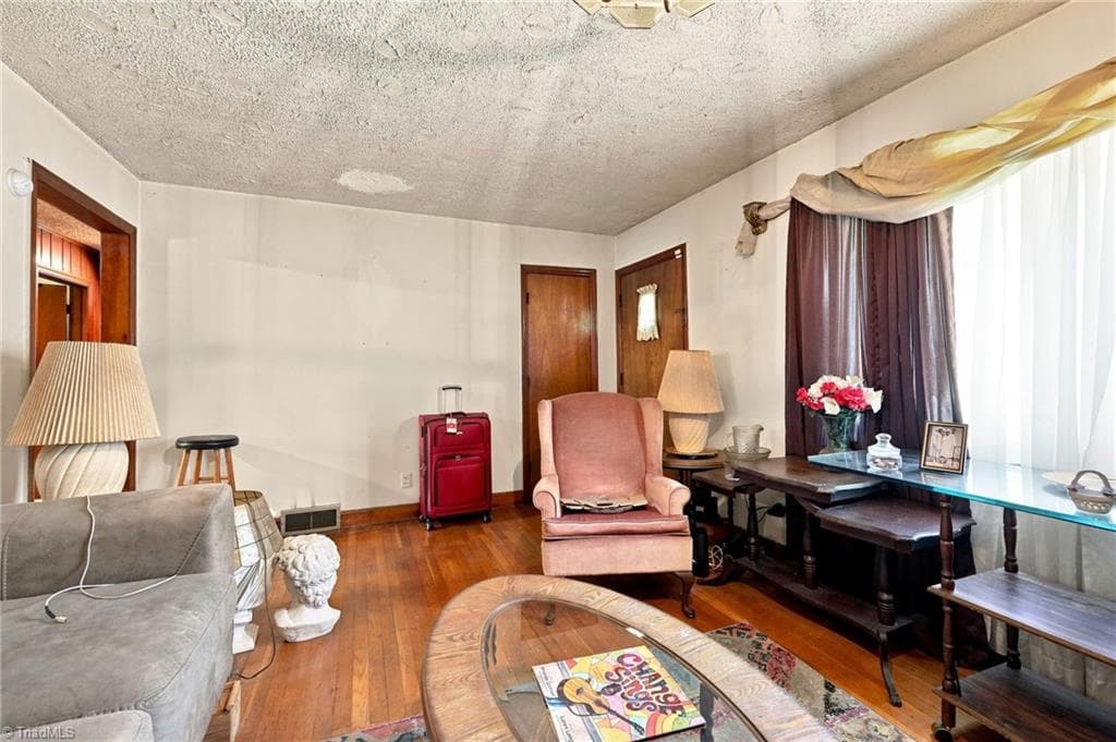 Stick/Site Built at 5354 Sunrise Terrace, Winston-Salem NC 27105, Winston-Salem, photo 10 of 43