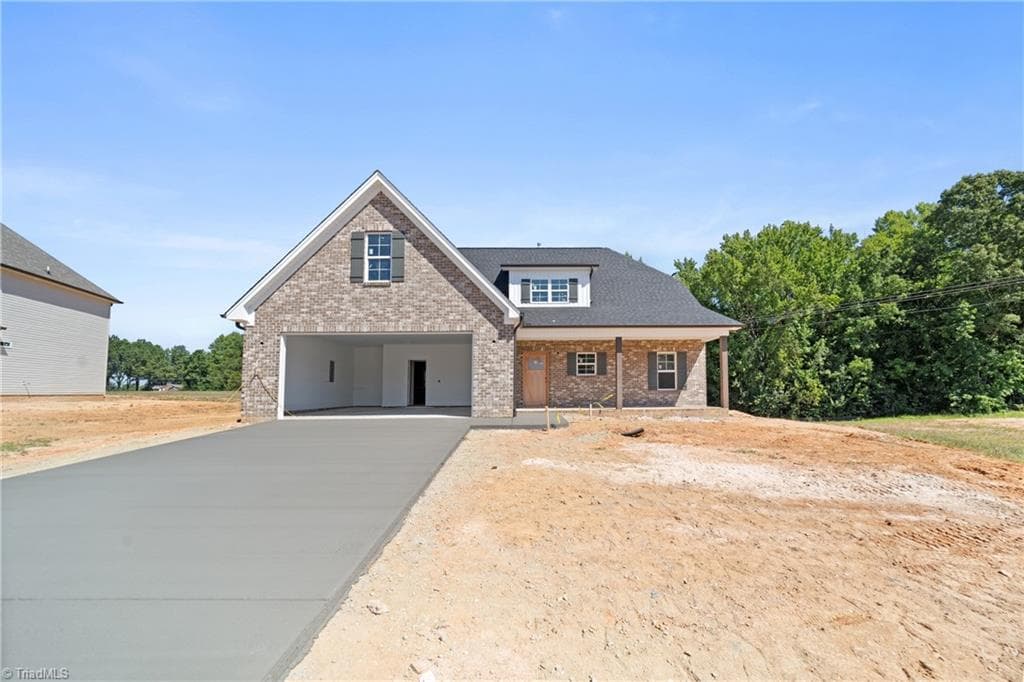 Stick/Site Built at 165 Canton Drive, Lexington NC 27295, photo 2 of 17