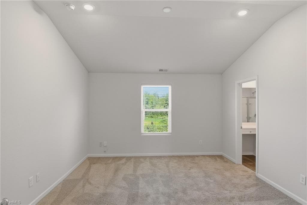 Stick/Site Built at 2106 Briar Run Drive, Greensboro NC 27405, photo 19 of 31