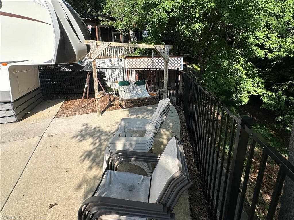 Manufactured Home at 139 Pier Avenue, New London NC 28127, New London, photo 5 of 50