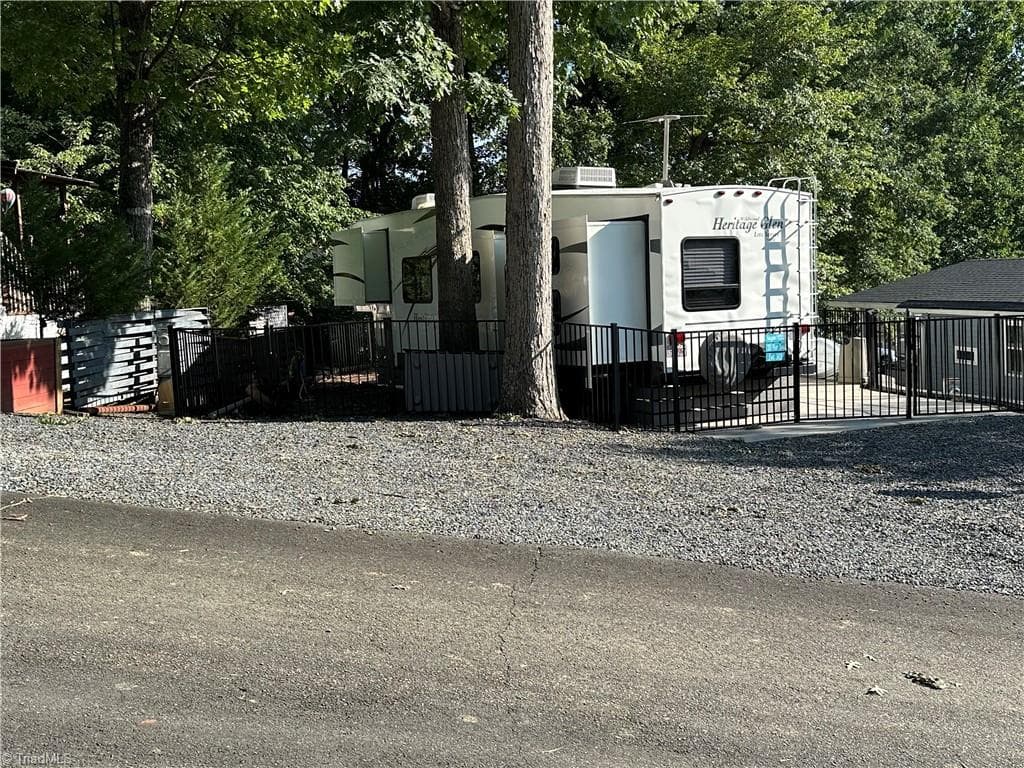 Manufactured Home at 139 Pier Avenue, New London NC 28127, New London, photo 34 of 50