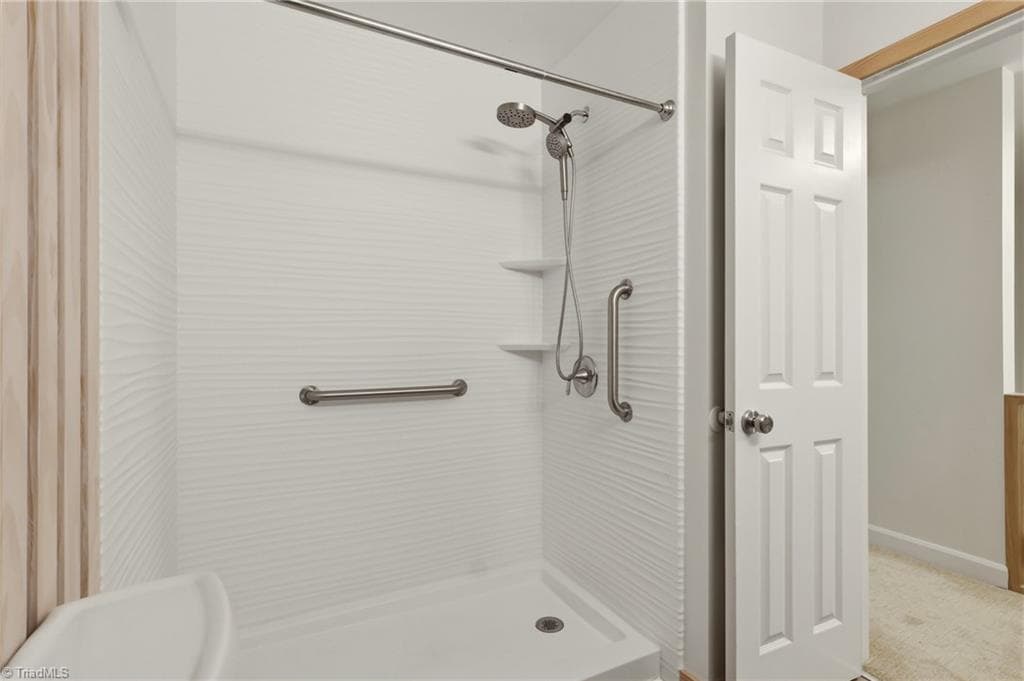 Stick/Site Built at 905 Northshore Court, High Point NC 27265, photo 23 of 36