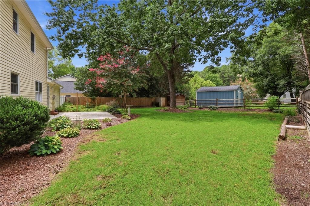 Stick/Site Built at 905 Northshore Court, High Point NC 27265, photo 3 of 36