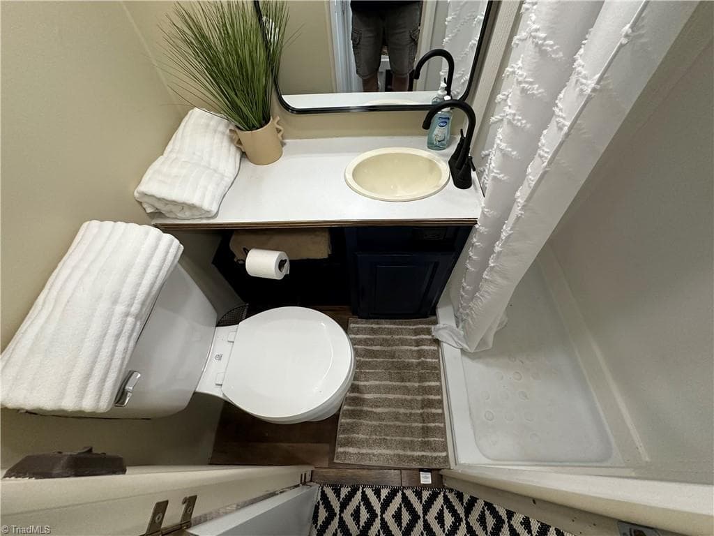 Manufactured Home at 108 Robin Lane, New London NC 28127, New London, photo 15 of 50