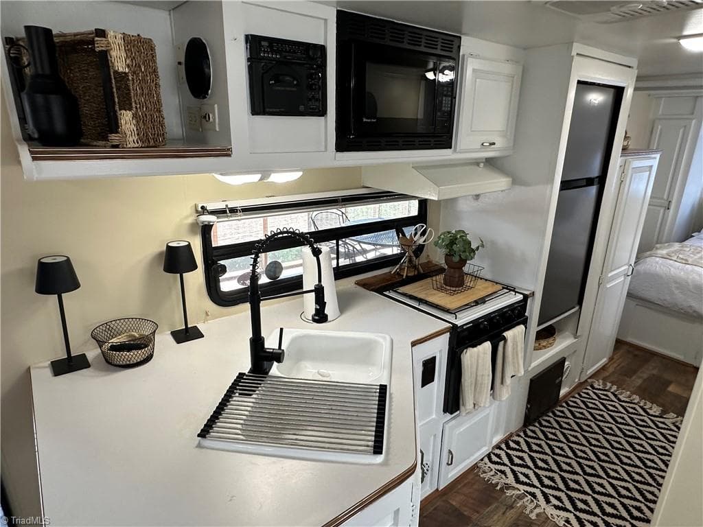 Manufactured Home at 108 Robin Lane, New London NC 28127, New London, photo 8 of 50