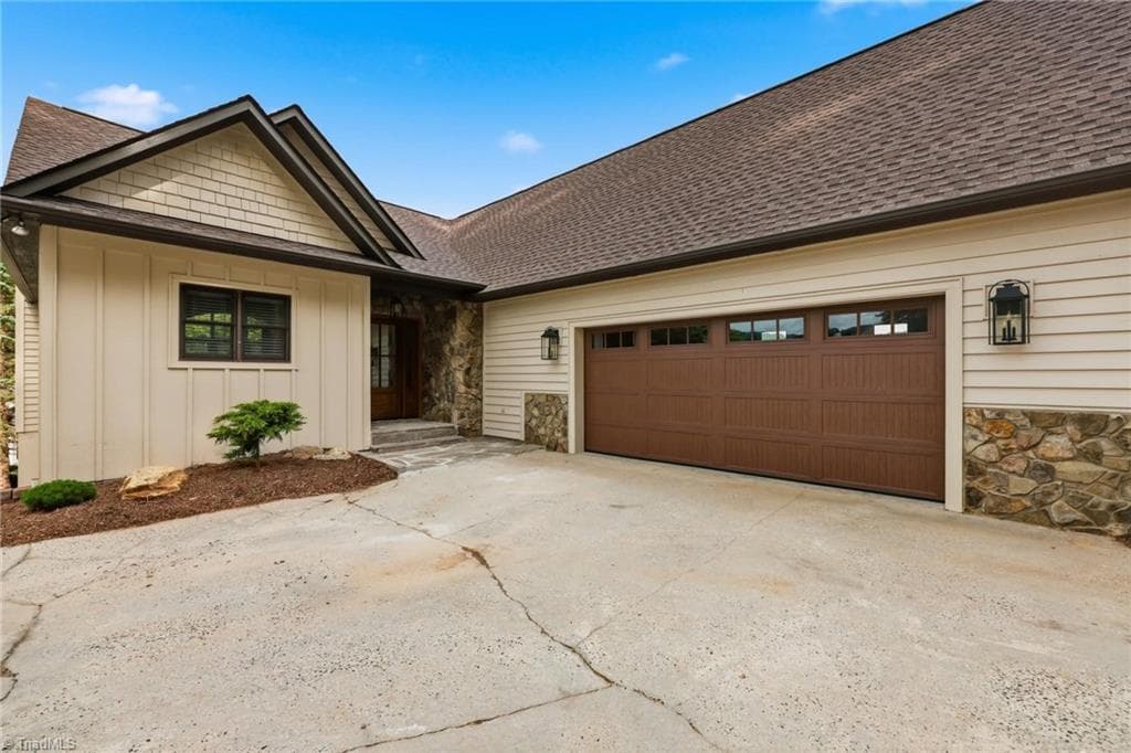 Stick/Site Built at 643 Landing Drive, Jefferson NC 28640, photo 3 of 45