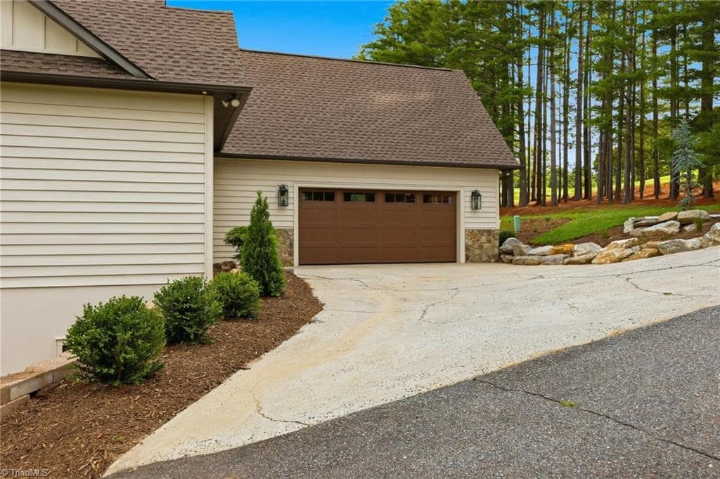 Stick/Site Built at 643 Landing Drive, Jefferson NC 28640, photo 4 of 45