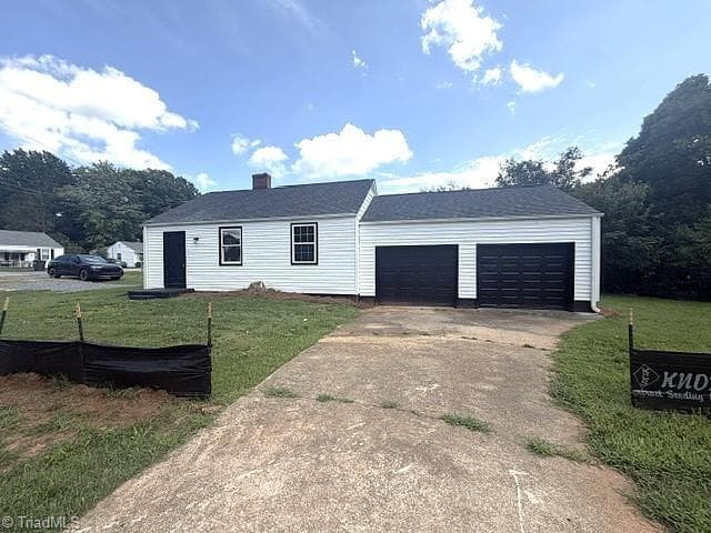 1048 E Clemmonsville Road, Winston-Salem NC 27127