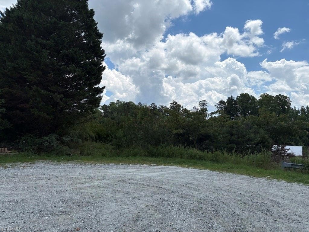 Single Family Residence at 3518 Oneida Road, Greensboro NC 27410, Greensboro, photo 21 of 36