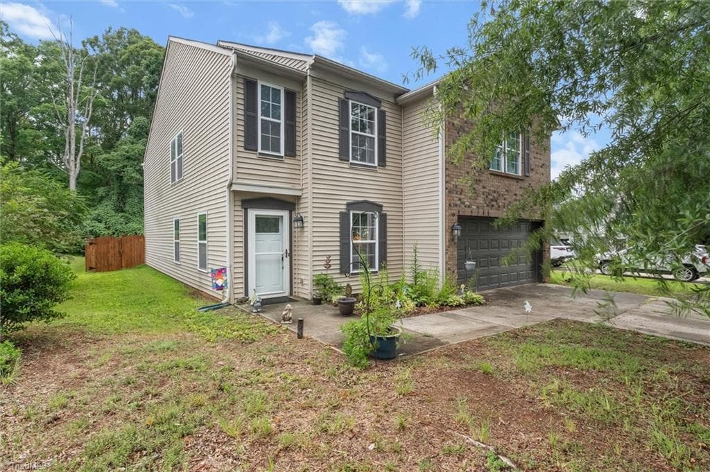 810 Bitting Hall Drive, Rural Hall NC 27045