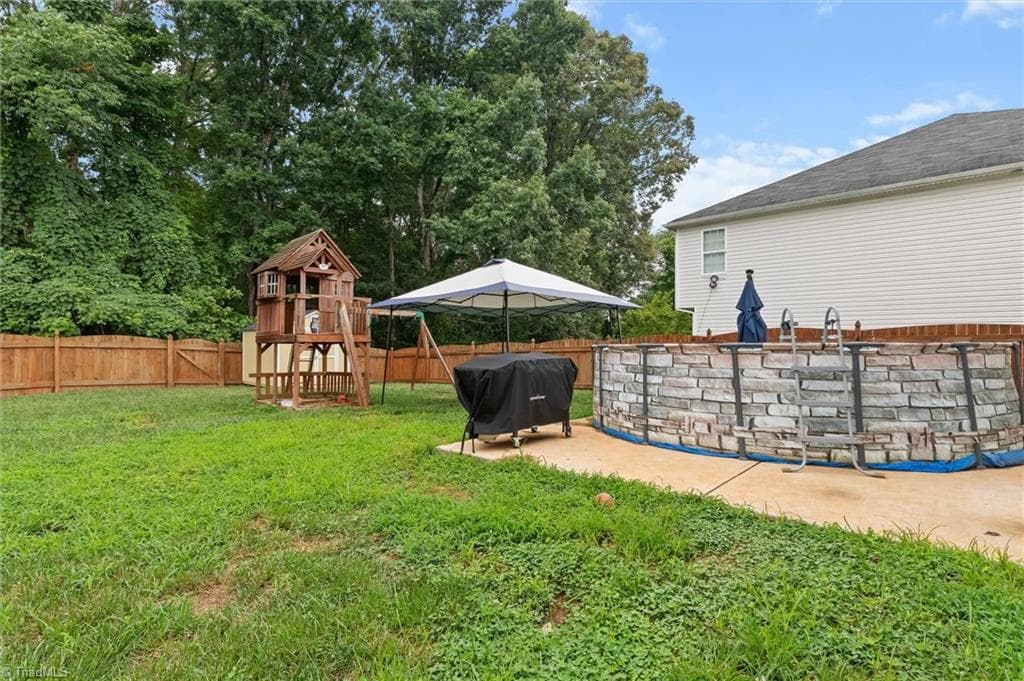 Stick/Site Built at 810 Bitting Hall Drive, Rural Hall NC 27045, photo 24 of 27
