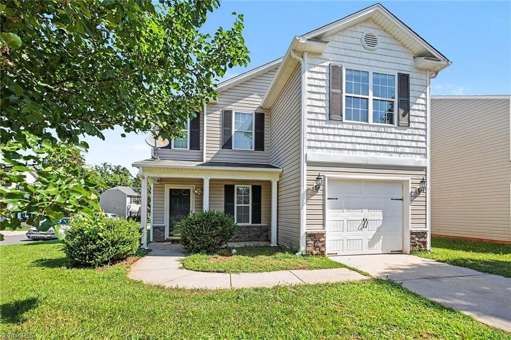 Stick/Site Built at 635 Popes Creek Road, Kernersville NC 27284, photo 2 of 33