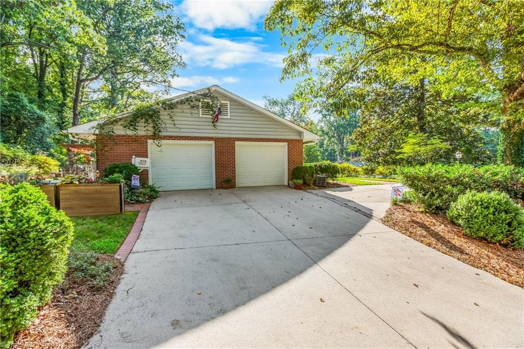 Stick/Site Built at 1039 Kenleigh Circle, Winston-Salem NC 27106, Winston-Salem, photo 40 of 50