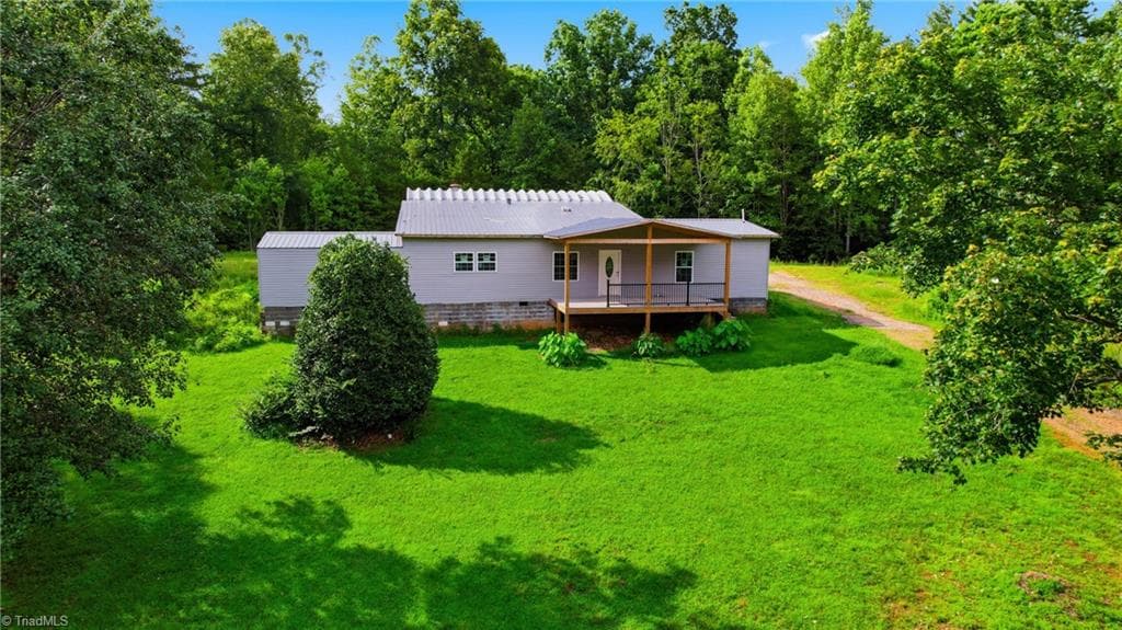 209 Bruno Lane, Boomer NC 28606