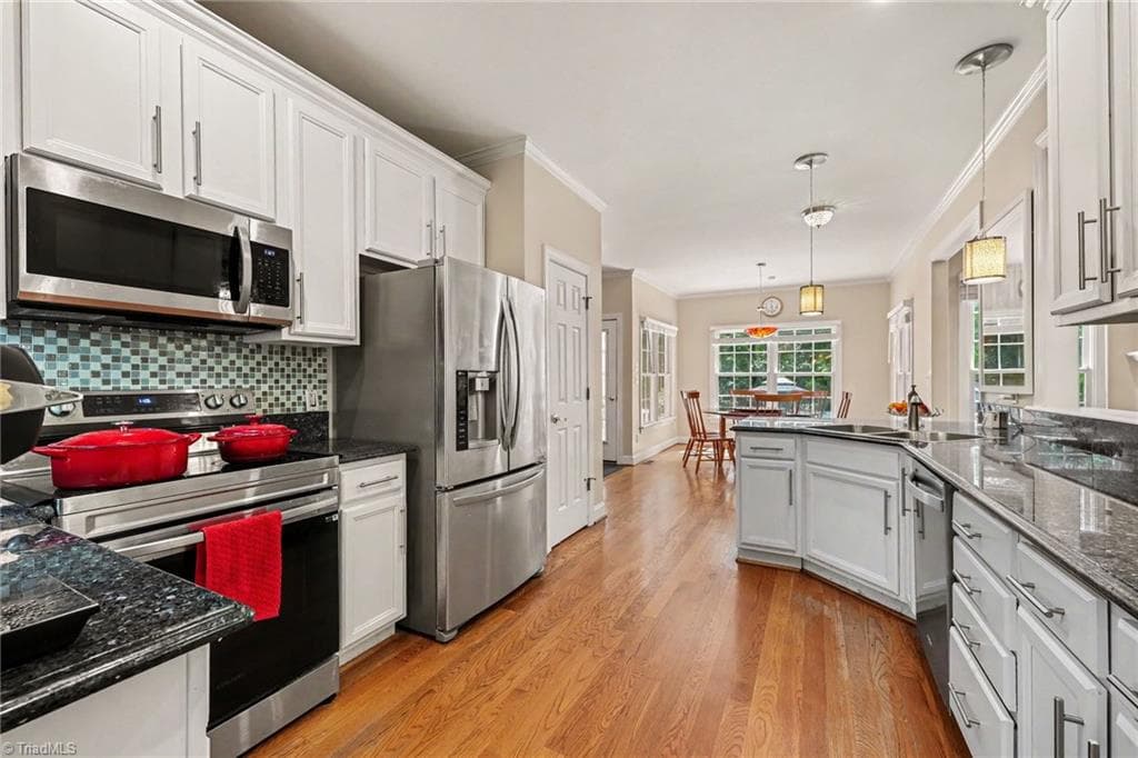 Stick/Site Built at 4008 Braddock Road, High Point NC 27265, High Point, photo 15 of 94