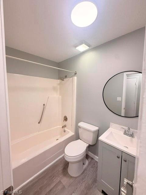 Stick/Site Built at 614 Wesley Drive, High Point NC 27260, photo 9 of 15