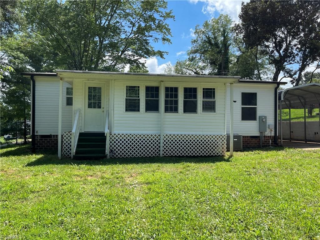 Manufactured Home at 2317 Elbon Drive, Winston-Salem NC 27105, Winston-Salem, photo 25 of 30