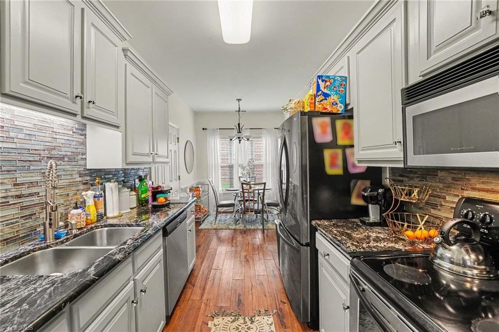 Stick/Site Built at 115 Stillmere Court, Winston-Salem NC 27101, Winston-Salem, photo 4 of 30