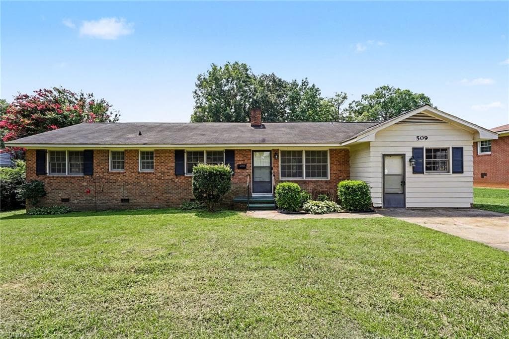 509 Oakwood Lane, Graham NC 27253