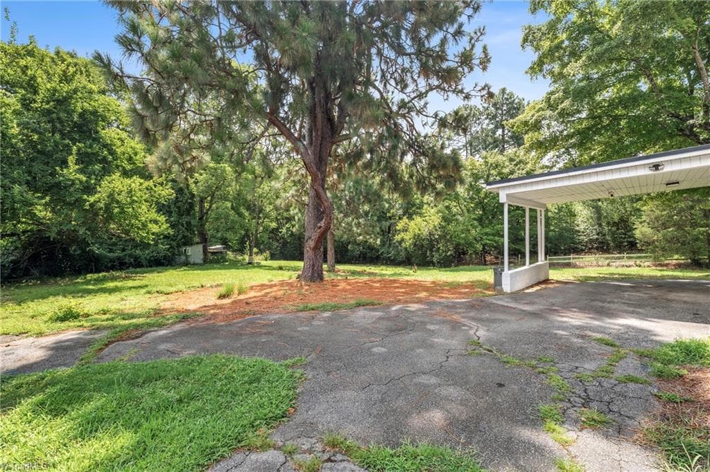 Stick/Site Built at 156 Payne Road, Thomasville NC 27360, photo 37 of 38