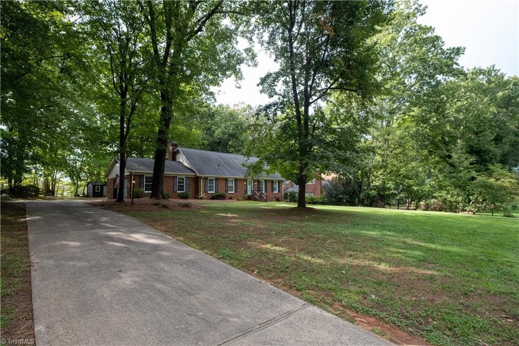 Stick/Site Built at 2312 Belmont Drive, Reidsville NC 27320, photo 2 of 42