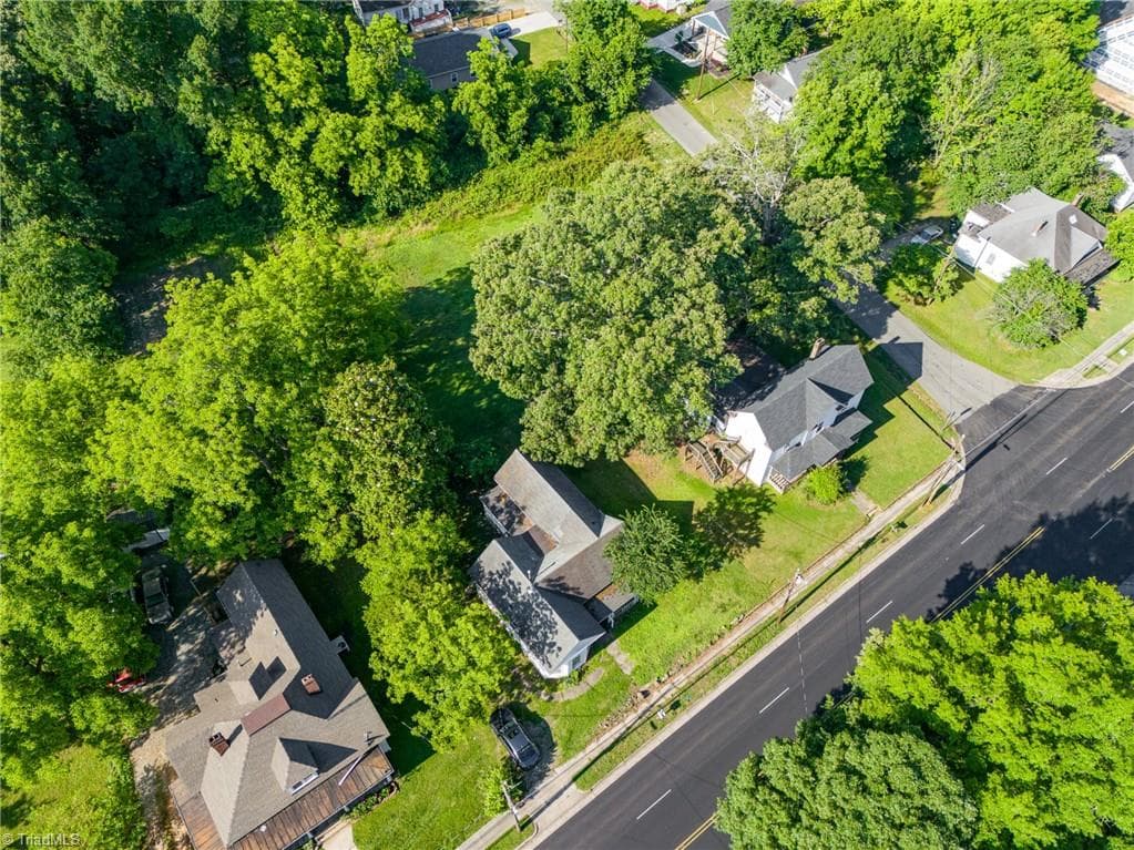 Duplex at 805 N Mebane Street # B, Burlington NC 27217, Burlington, photo 35 of 38