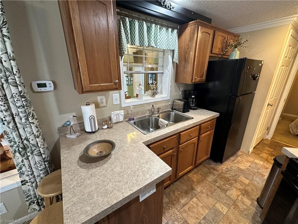 Manufactured Home at 108 Humming bird Circle, New London NC 28127, photo 13 of 50