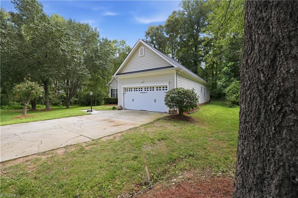 Stick/Site Built at 6025 Habersham Drive, Kernersville NC 27284, photo 39 of 41