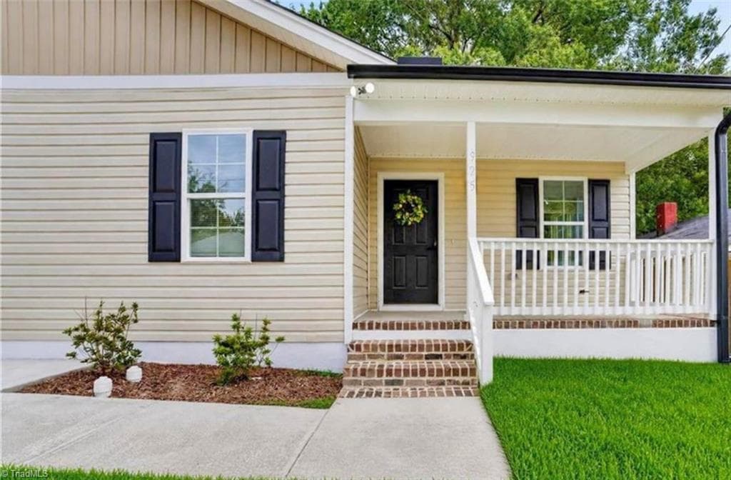 Stick/Site Built at 925 Randolph Street, High Point NC 27260, photo 3 of 27