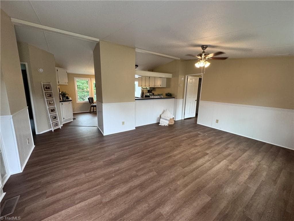 Manufactured Home at 5052 Friendship Circle Road, East Bend NC 27018, East Bend, photo 23 of 50