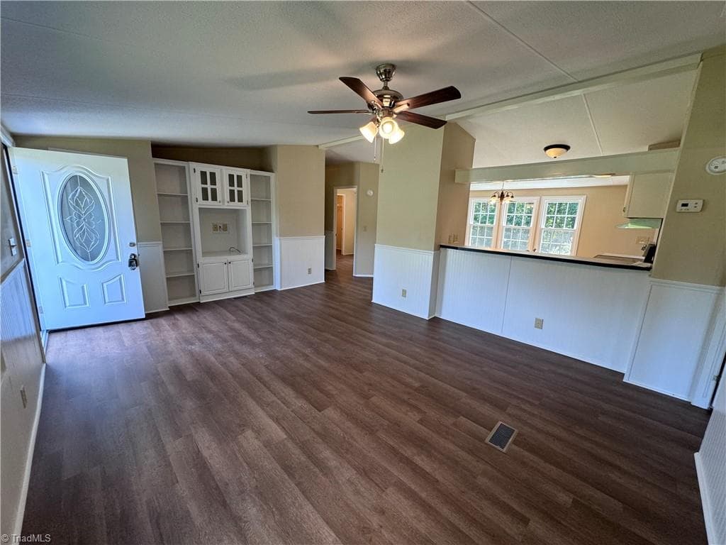 Manufactured Home at 5052 Friendship Circle Road, East Bend NC 27018, East Bend, photo 24 of 50