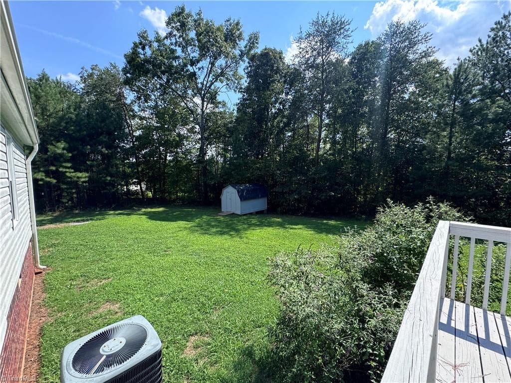 Manufactured Home at 5052 Friendship Circle Road, East Bend NC 27018, East Bend, photo 38 of 50
